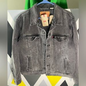 Levis denim jacket mens size Large